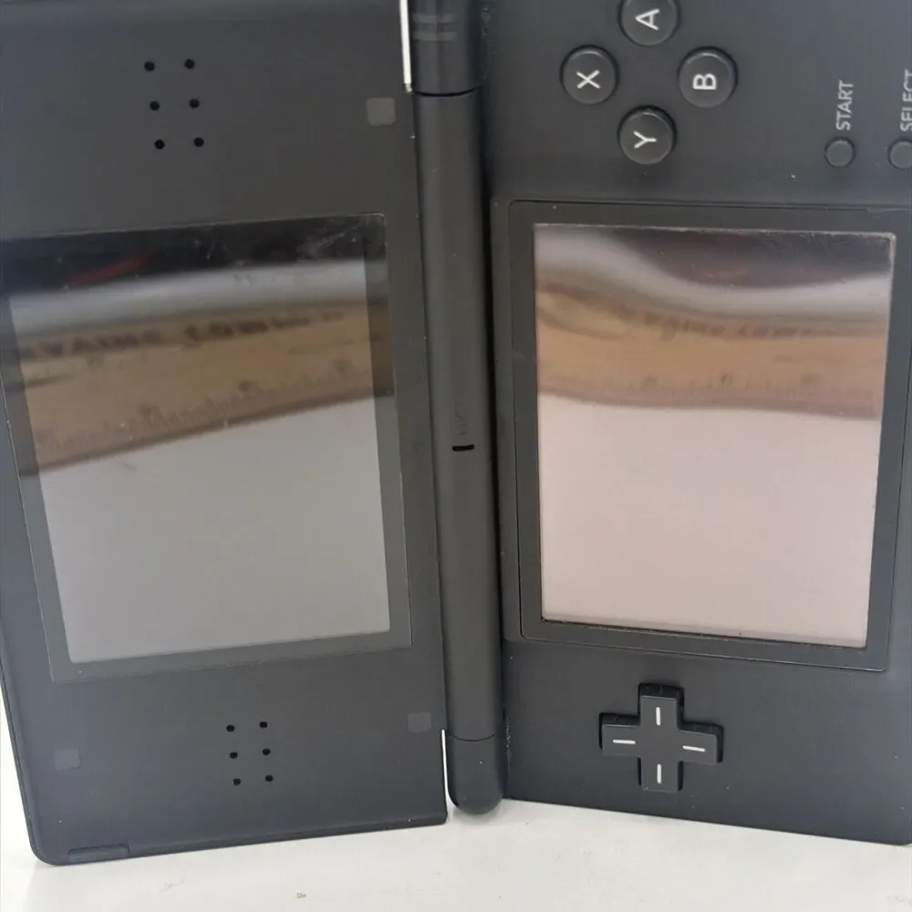 Black Nintendo DS Lite Game Boy Hard Case 5 Game Lot Bundle Tested